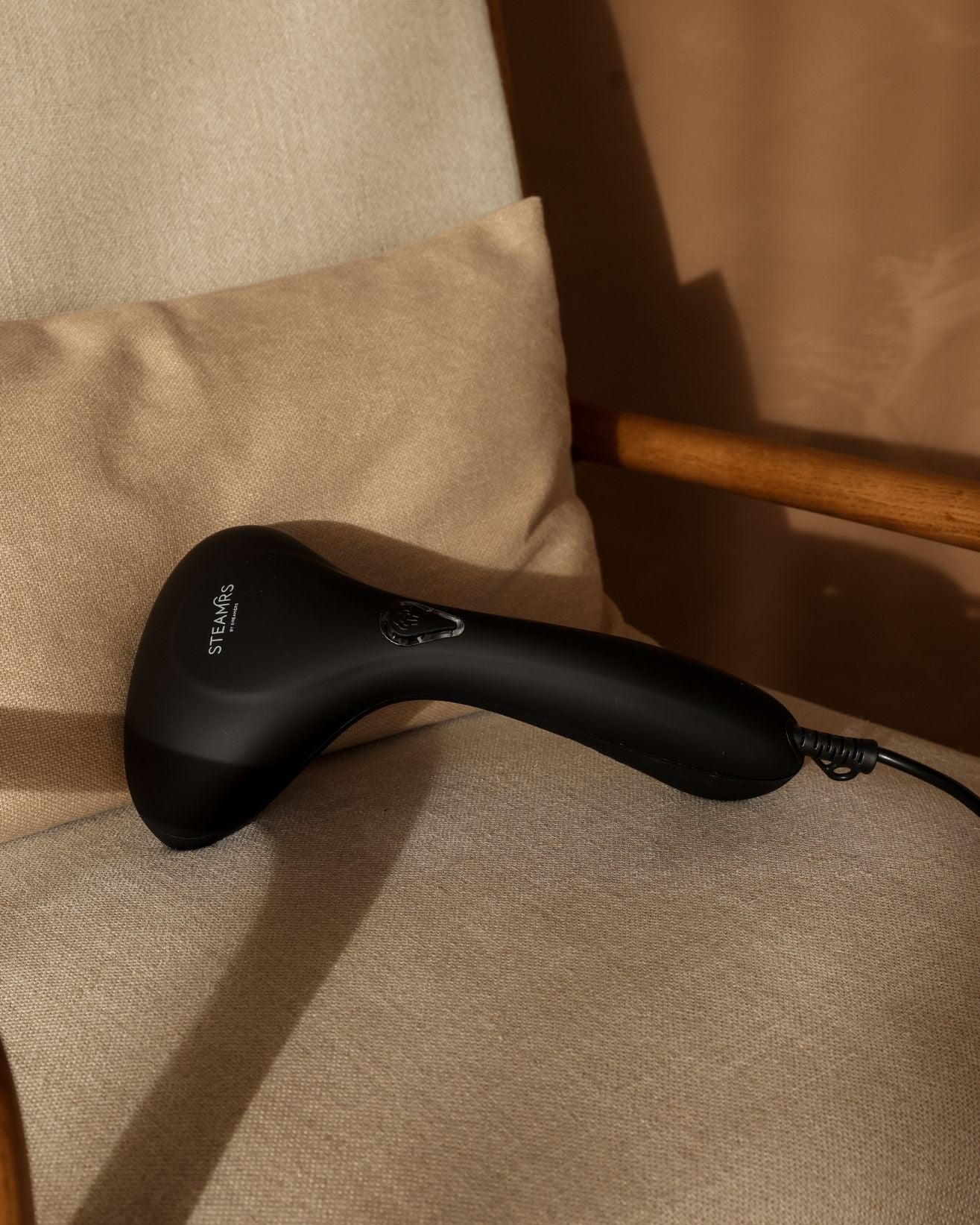 Kledingstomer — Zwart - STEAMRS